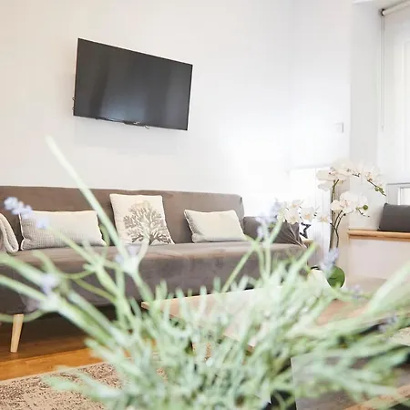 Prim By Luxe Con Aire Condicionado Appartamento *