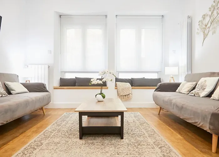 Prim By Luxe Con Aire Condicionado 公寓